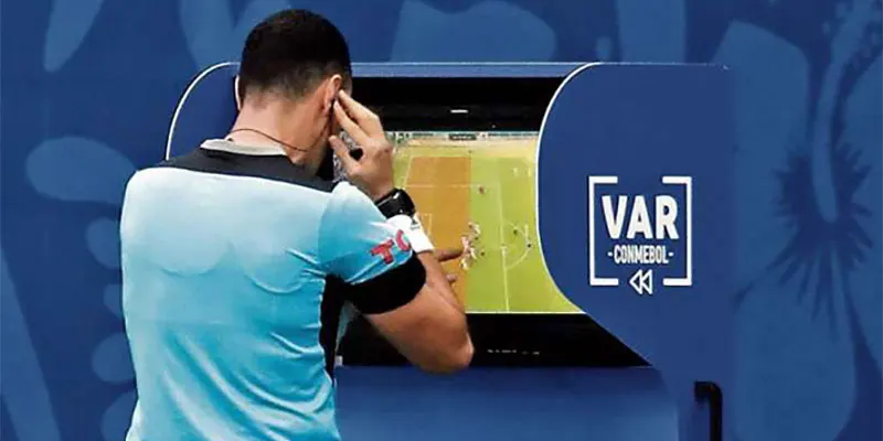 Sơ lược VAR là gì và các nguyên lý liên quan